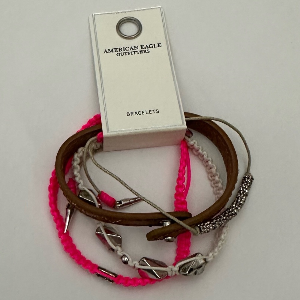 American Eagle Bracelet Set in Pink Brown & Cream